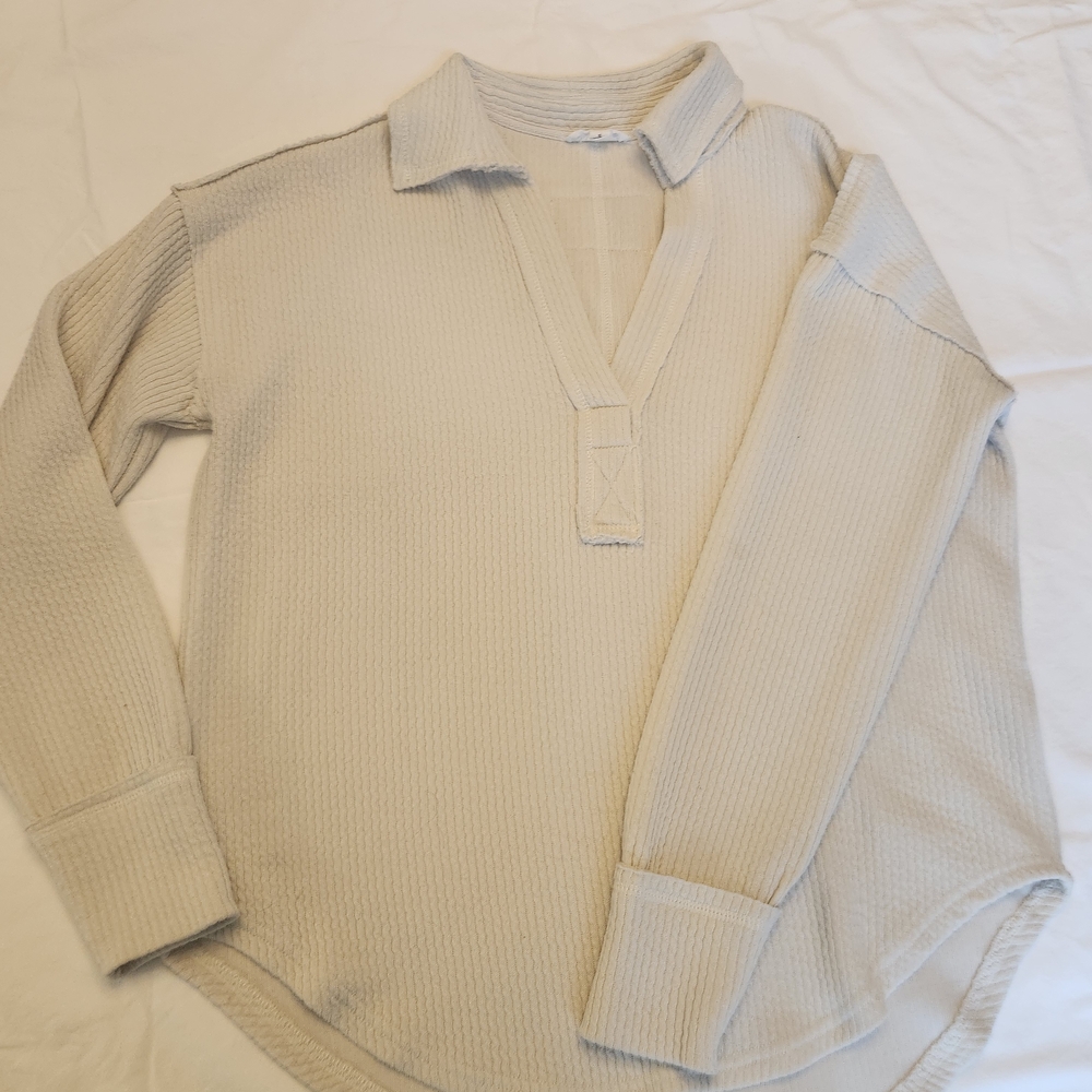 Blu Pepper Women's Cream Collared Blouse Size Small
